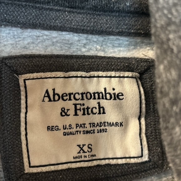 Abercrombie and Fitch cowl neck sweatshirt size XS - Picture 3 of 5
